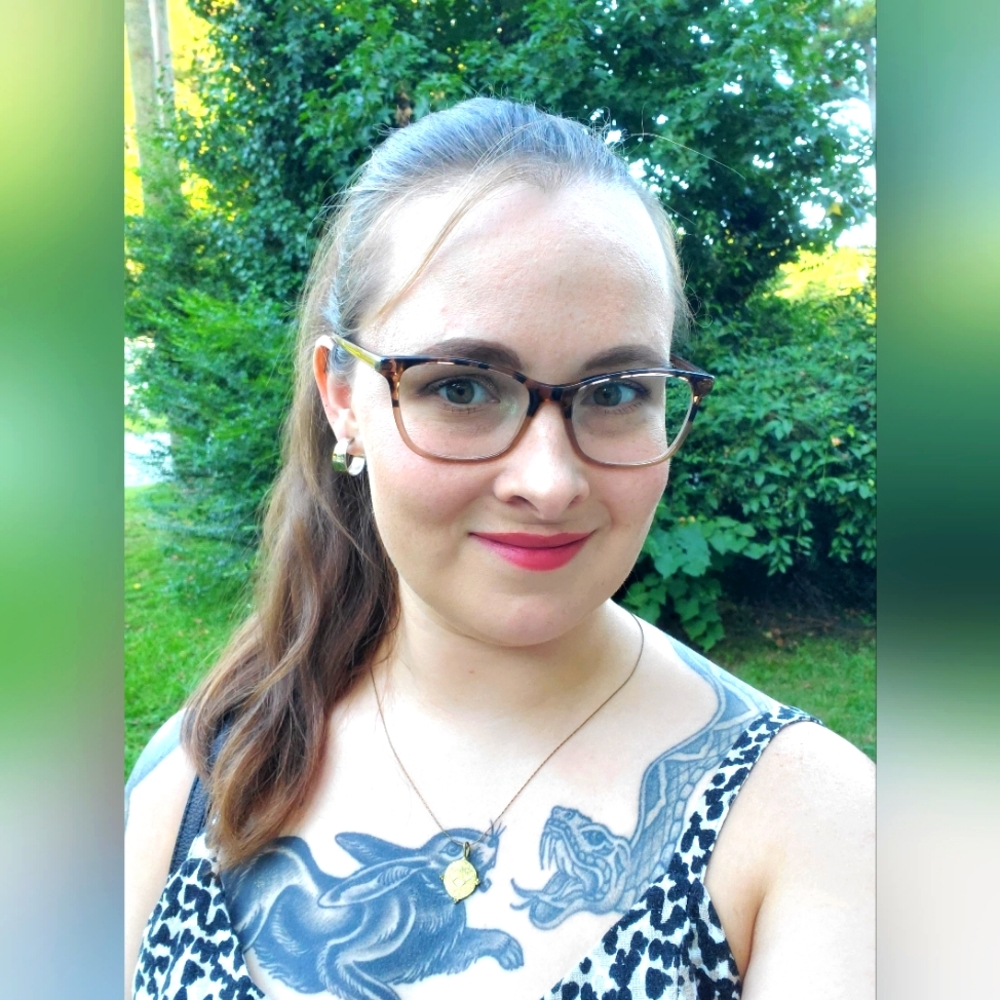 Meet your Posher, Angie